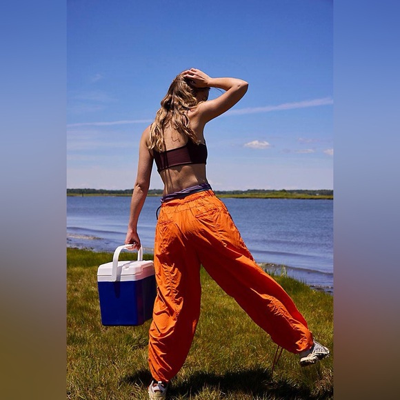 NWT FREE PEOPLE Movement In The Wildflowers Pants In Blood Orange - Picture 6 of 14